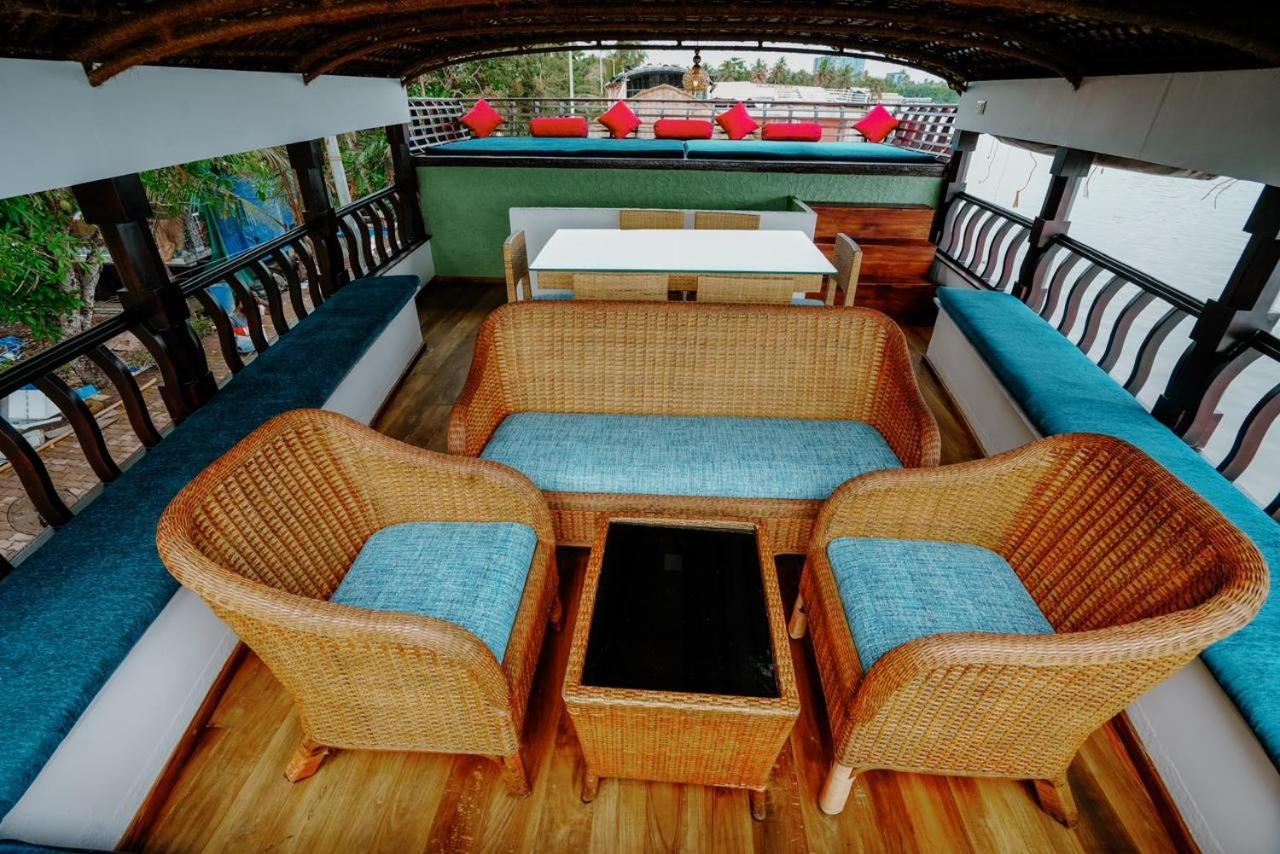 Why Not Houseboat Otel Alappuzha Dış mekan fotoğraf